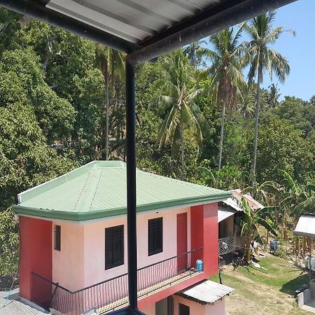 Rem'S Virgin Island Hotel Puerto Galera Exterior photo
